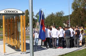 OTVORITEV PRED OŠ CERKNICA  07 FOTO LJUBO VUKELIČ